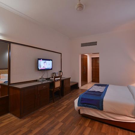 Hotel North Park Pancskula Kültér fotó