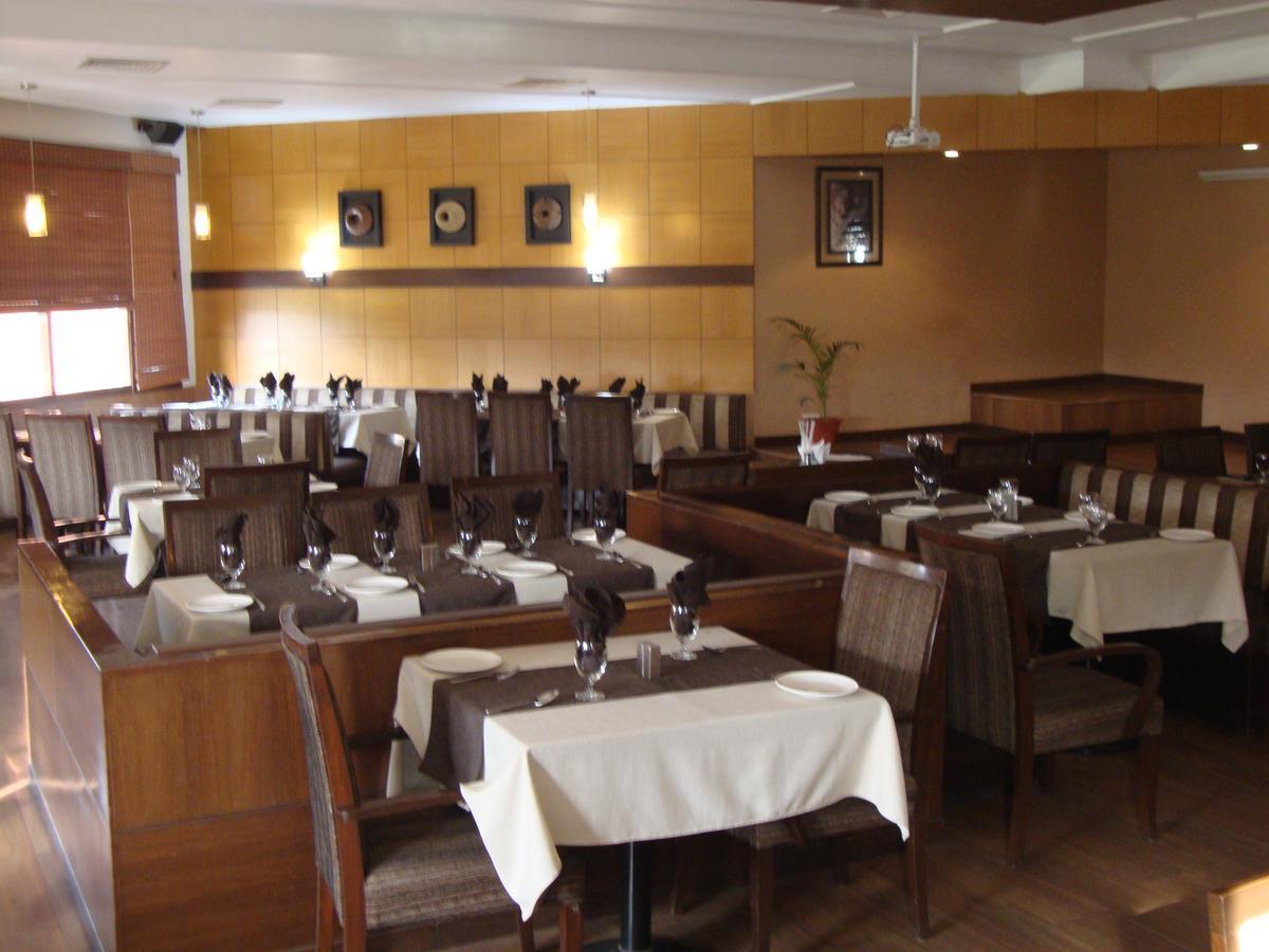 Hotel North Park Pancskula Kültér fotó